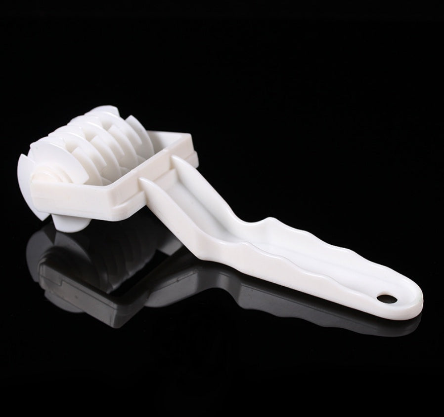 Small Plastic Netting Knife